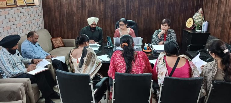 ਜੱਚਾ-ਬੱਚਾ ਸਿਹਤ ਸੇਵਾਵਾਂ ਸਬੰਧੀ ਸਮੂਹ ਬਲਾਕ ਐਕਸਟੇਂਸ਼ਨ ਐਜੁਕੇਟਰਾਂ ਨਾਲ ਕੀਤੀ ਅਹਿਮ ਮੀਟਿੰਗ