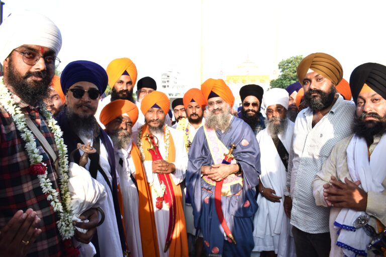 ਸ੍ਰੀ ਹਜੂਰ ਸਾਹਿਬ ਵਿਖੇ ਬੜੇ ਉਤਸ਼ਾਹ ਨਾਲ ਮਨਾਇਆ ਗਿਆ ਬੰਦੀਛੋੜ ਦਿਵਸ ਦੀਪਮਾਲਾ ਤਿਉਹਾਰ 